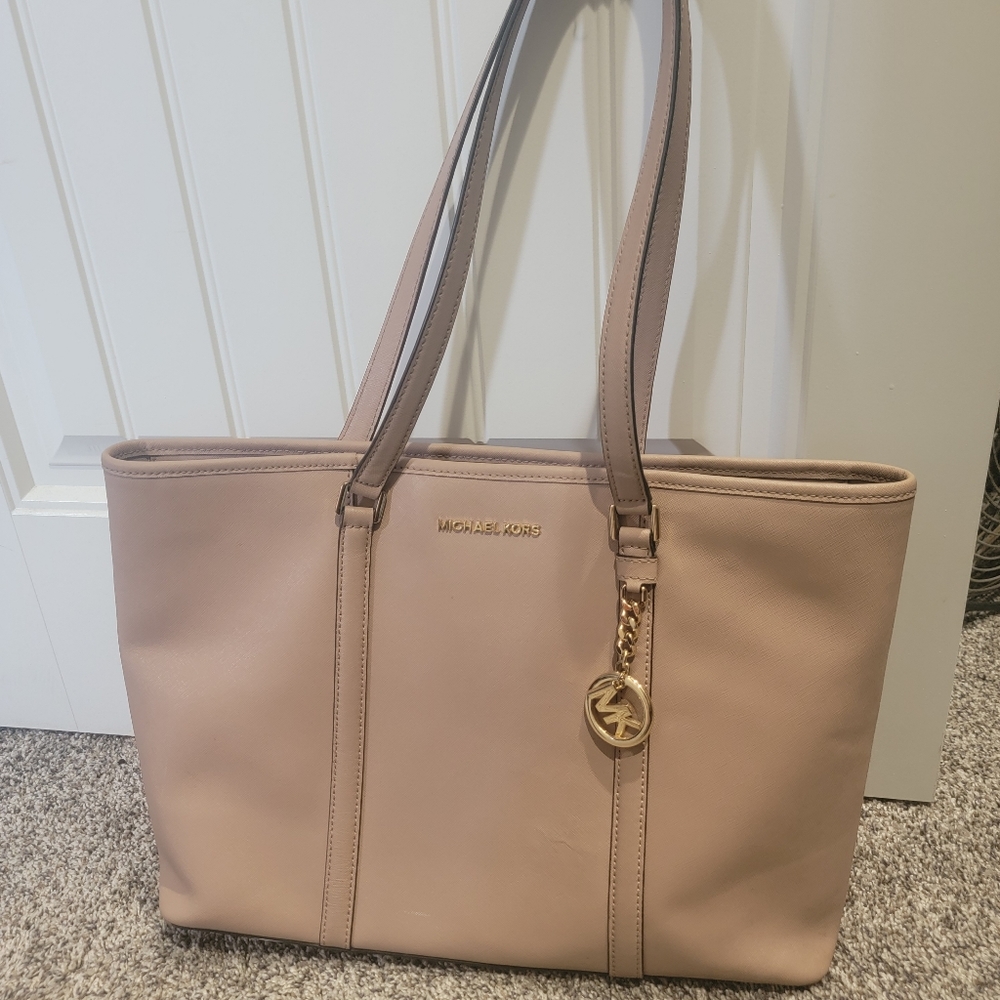 Michael Kors Tote